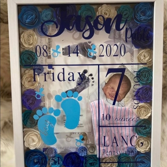 Baby milestone shadow box - Picture 2 of 3